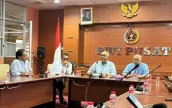 PWI Pusat Minta Hotman Paris Minta Maaf ke Wartawan, Tegaskan Martabat Pers Harus Dihormati