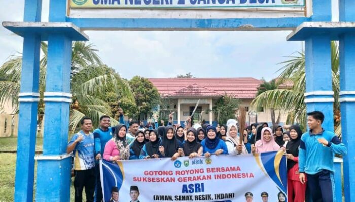 Kepemimpinan Dra. Rismawati, M.Pd SMAN 2 Sanga Desa, Cetak Generasi Berkualitas